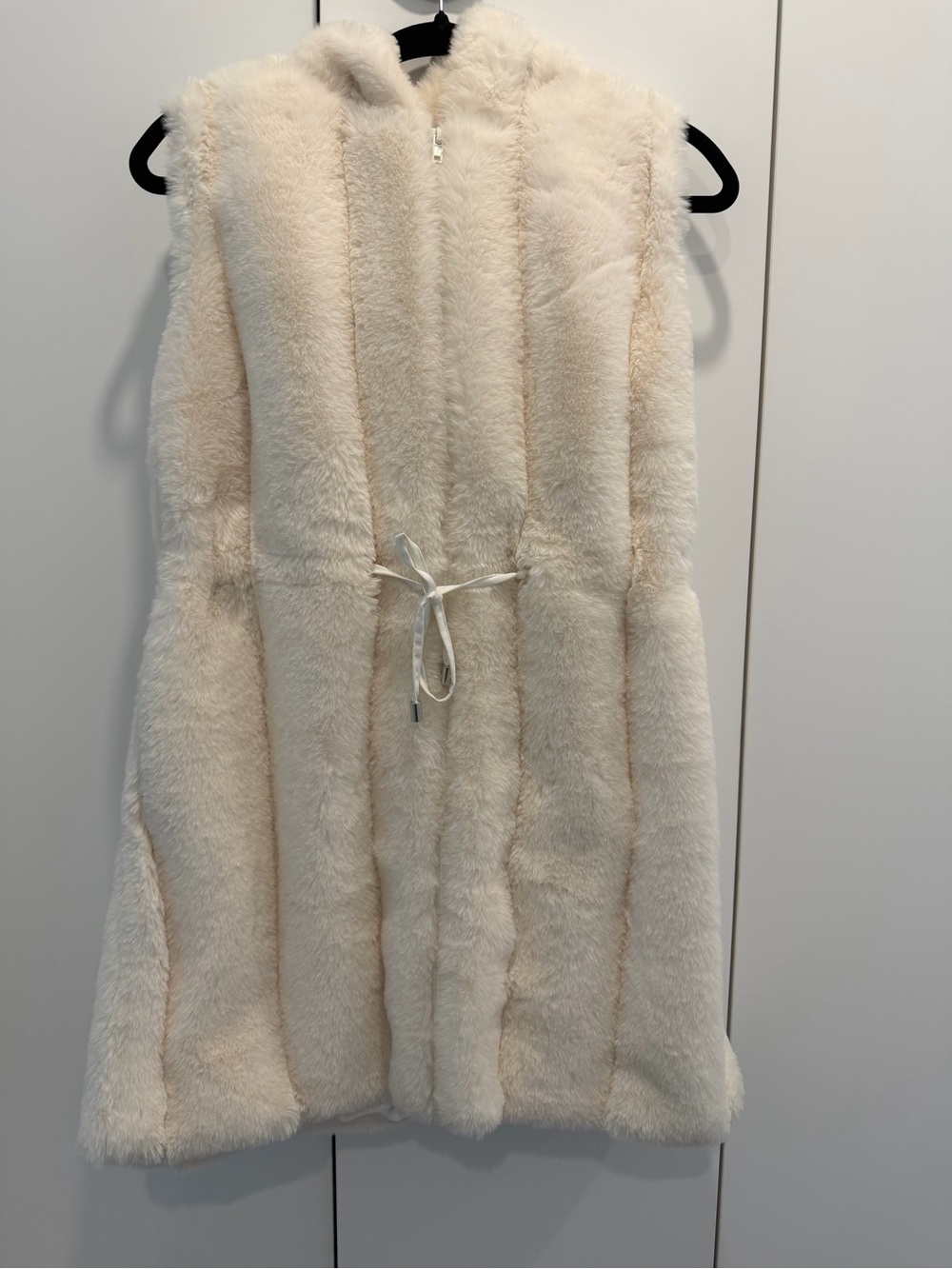 Faux Fur Hooded Vest in Cream with Drawstring Waist